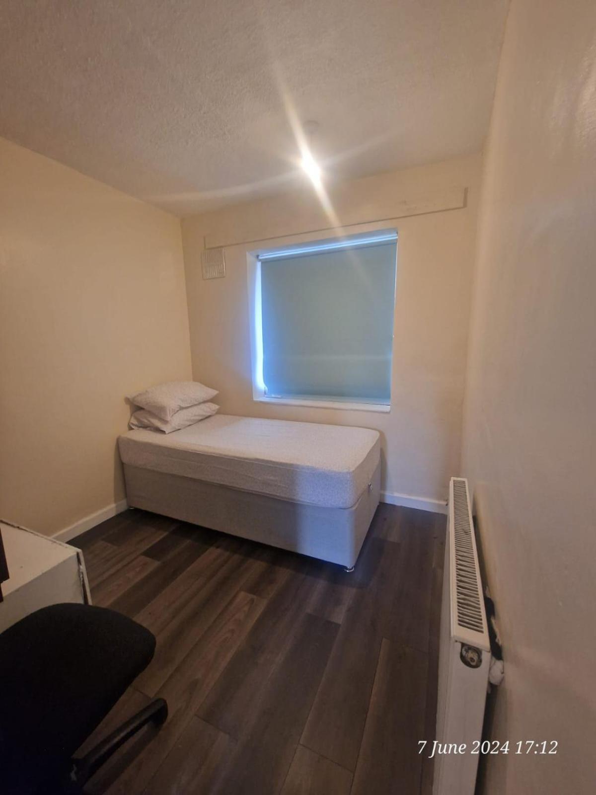 Single Room with Shared Bathroom