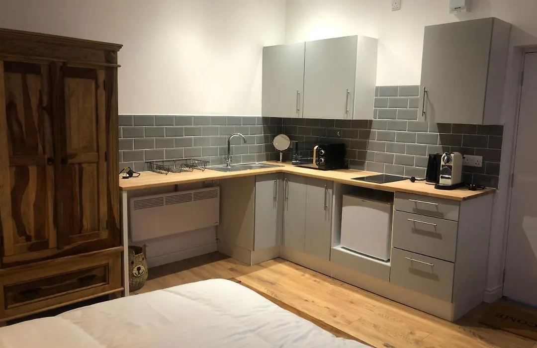 21 Frederick Street Apartment-1