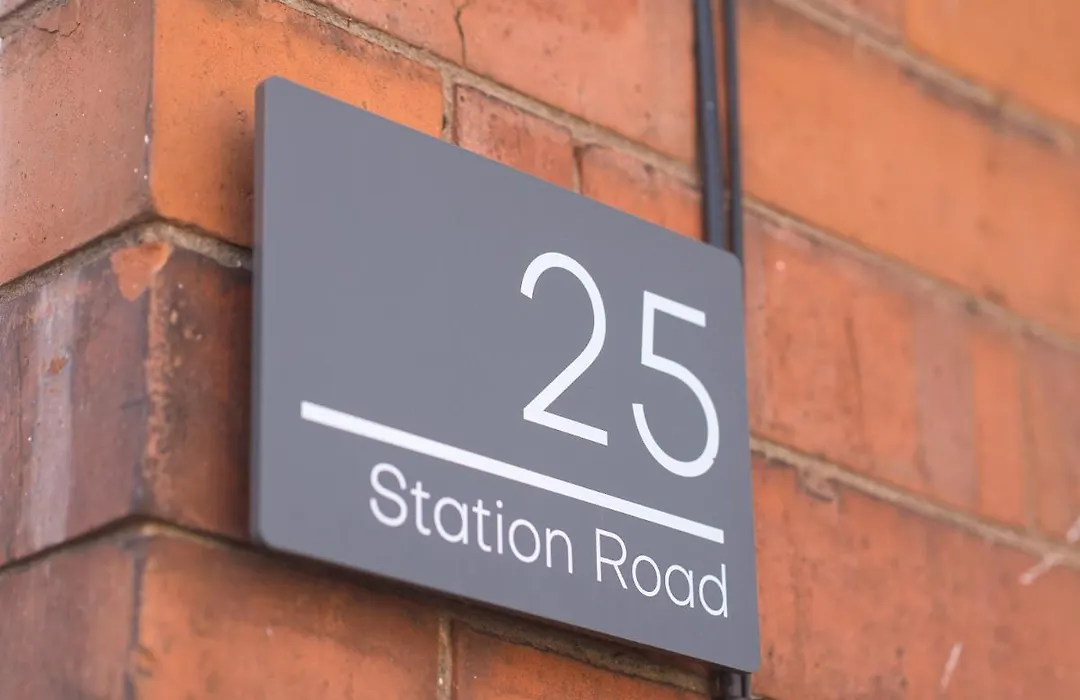 Stunning Property Fully Refurbished-1