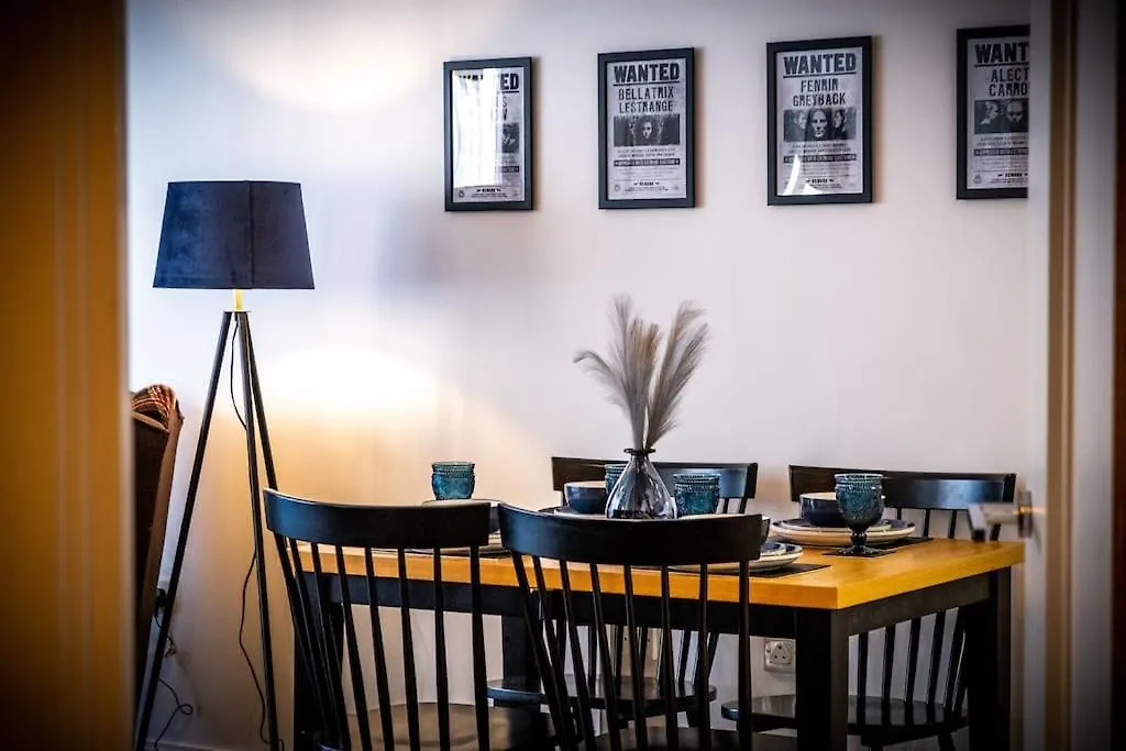 Magical - 2Bed Apartment- City Centre-Free Parking-1
