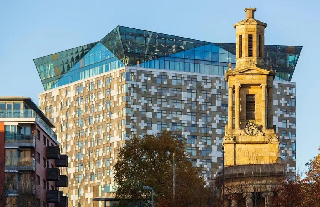 Birmingham Diamond 2-Bedroom Apartment City Centre-1