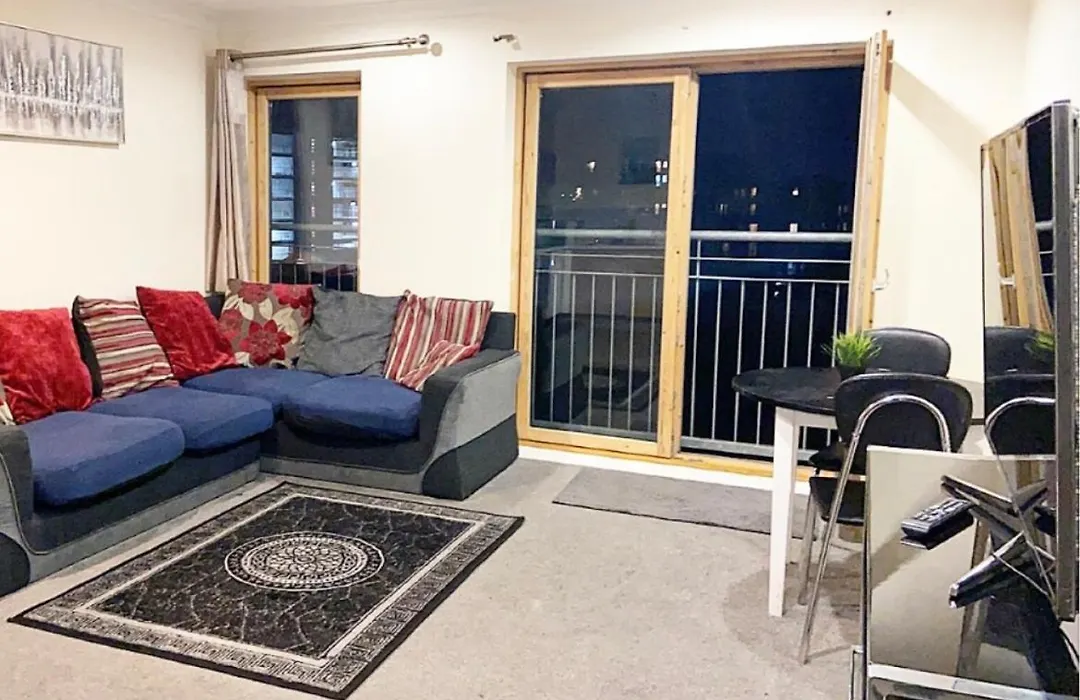 2 Bedroom Apartment City Centre Birmingham-1