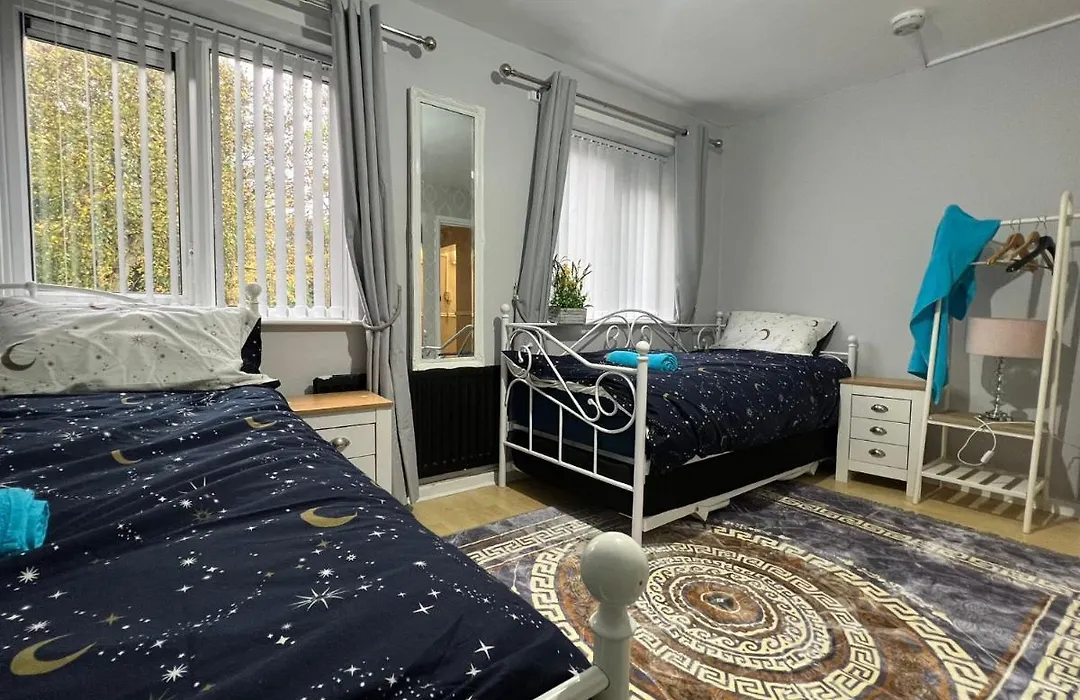 Cosy Warm Apartment In The Heart Of Moseley-1