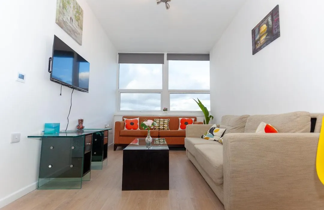 One Bedroom Apartment Smethwick Flat 308-1