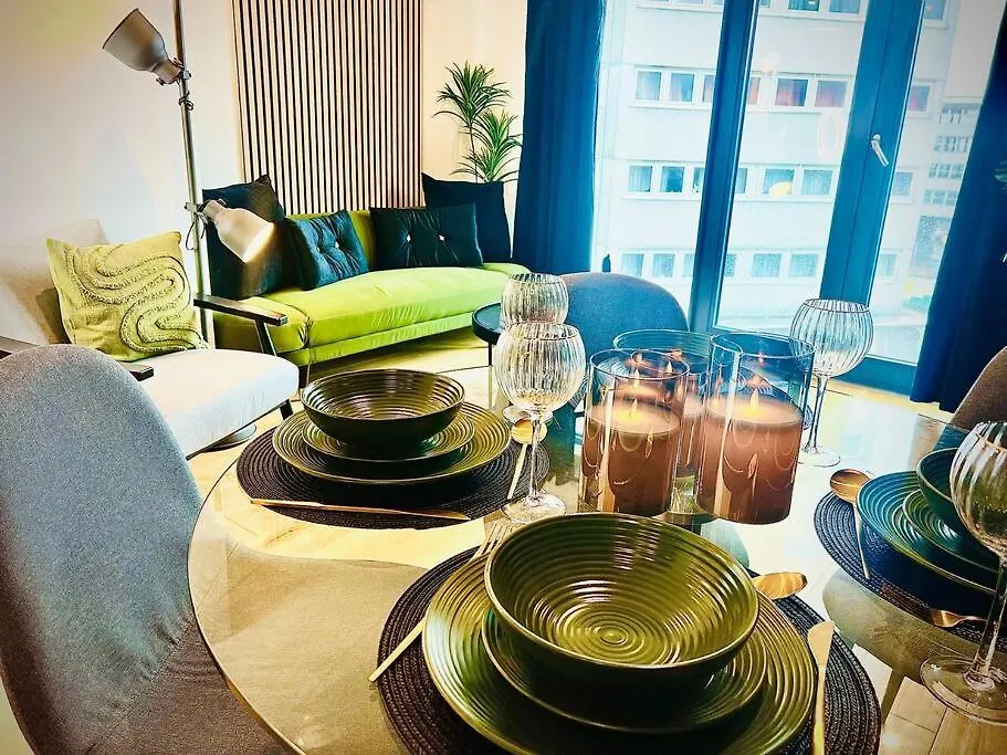Ivy Suite, Luxe Central B'Ham-1