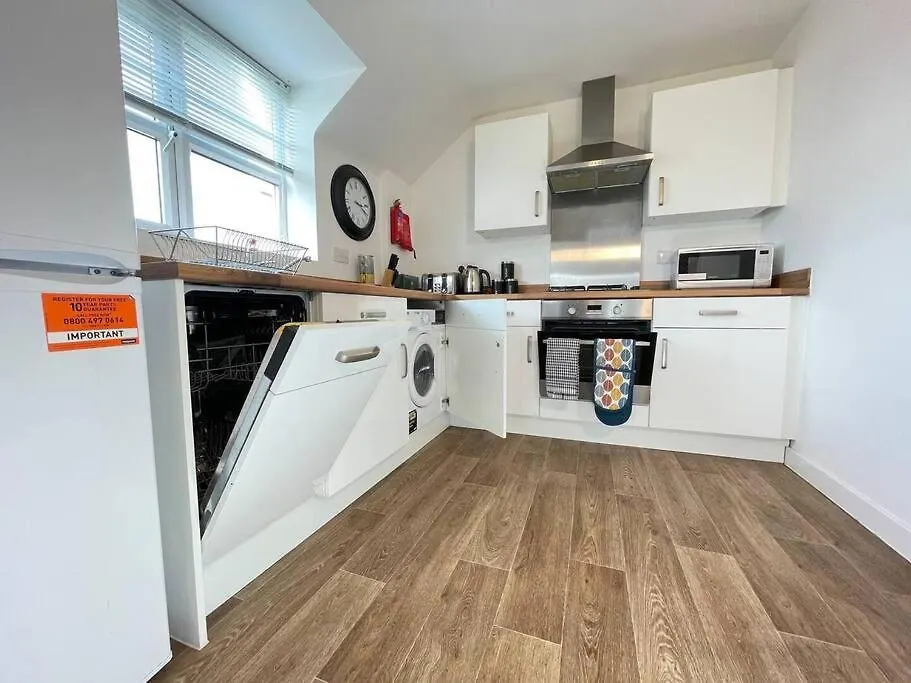 Urban Oasis In Lively Selly Oak!-1