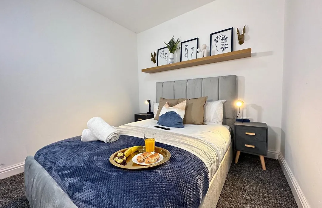 Charming Studio Apartment With Netflix-1