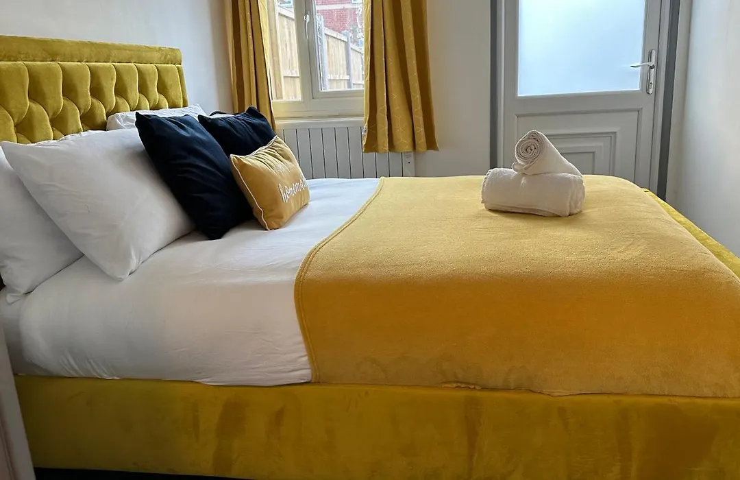 Cosy Stay In Birmingham By Villazu-1