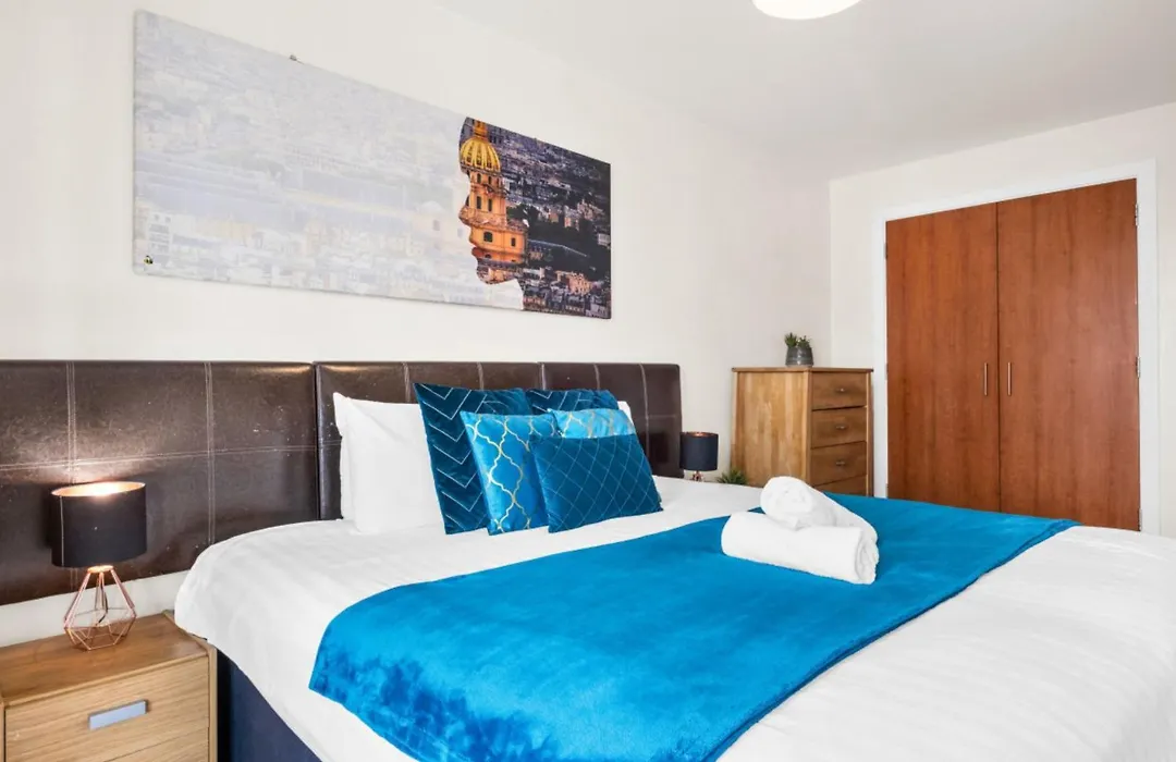 Chinatown - One Bed - Balcony - Secure Parking - Fast Wifi - Birmingham City Centre - 49A-1