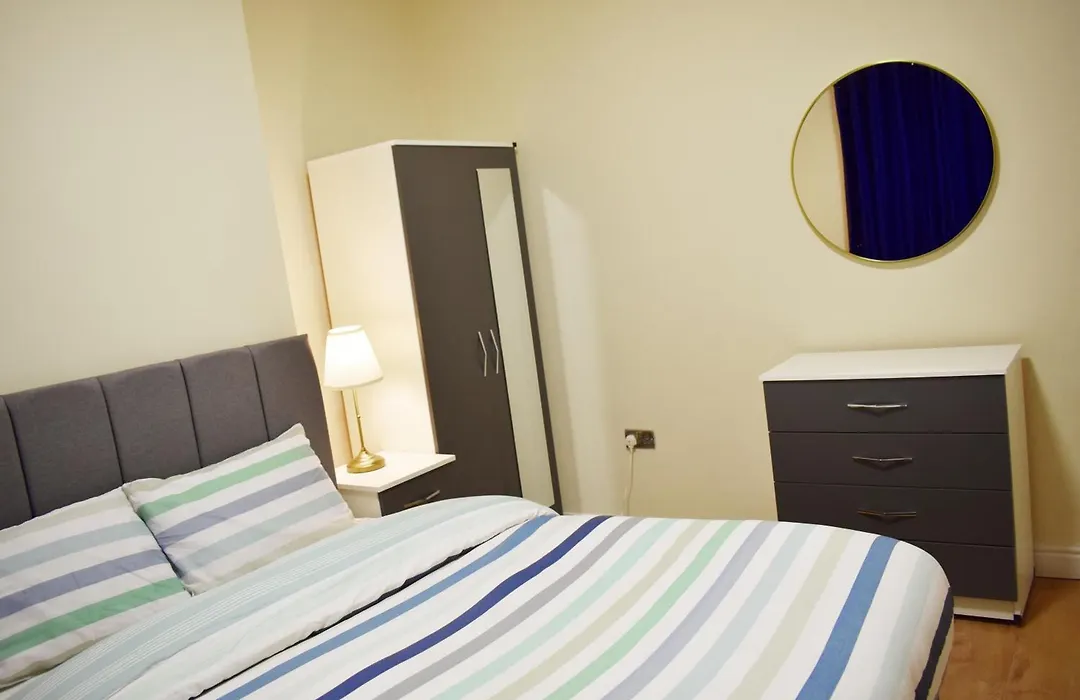 Birmingham City Centre Room In Edgbaston Near Stadium, Free Parking-1