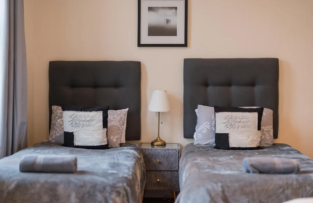 Aston Apartment-1