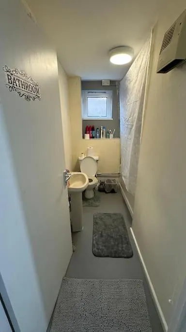 City Stay-Room To Rent In Town-1