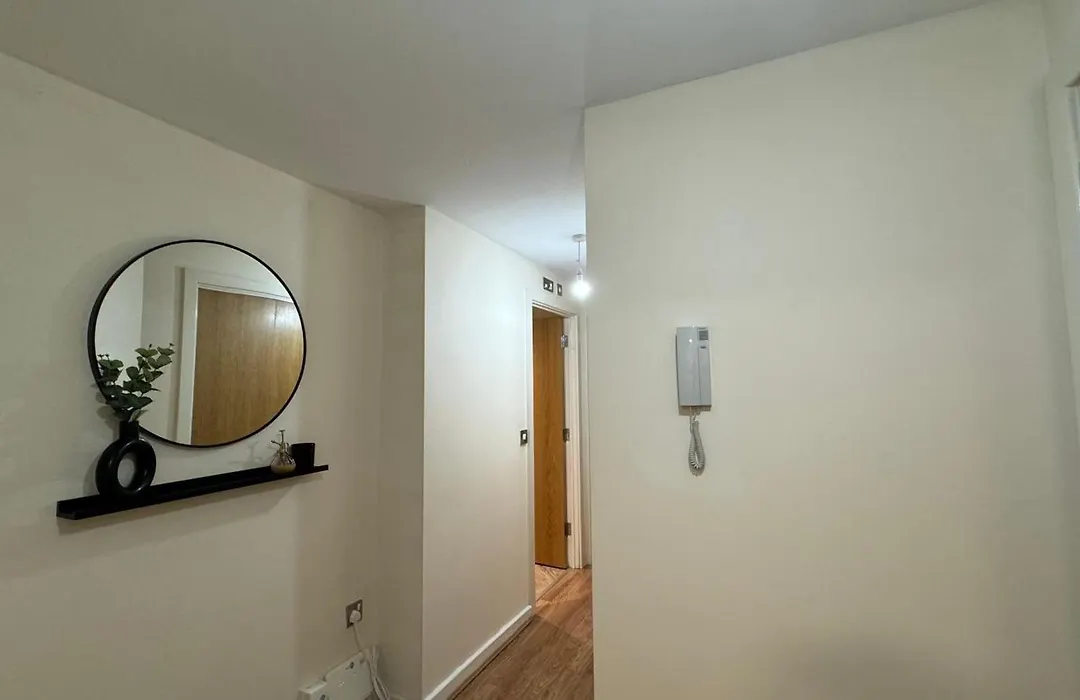 Modern Spacious Apartment In Digbeth With Balcony - Netflix, Youtube, Amazon Tv, Superfast Wifi - Just 10 Mins To Birmingham Centre, Bullring, Train, Coach Station And Birmingham Fc-1
