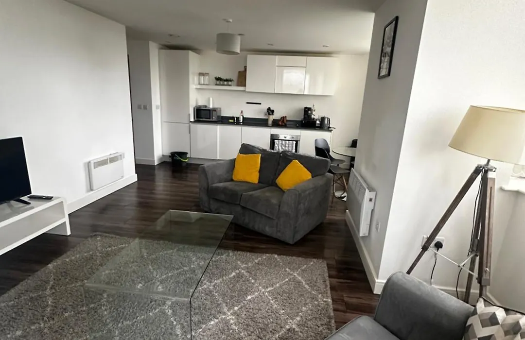 322 Large Modern 2-Bedroom Kingsize Apartment City Centre-1