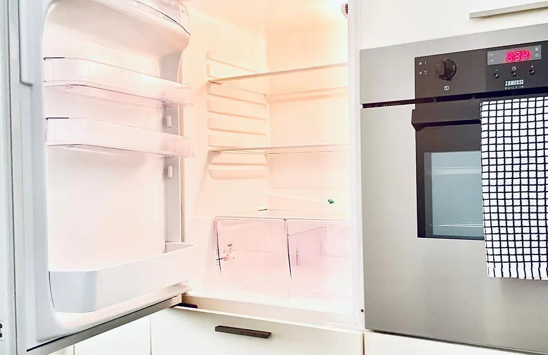 City Centre Apartment - Free Parking-1