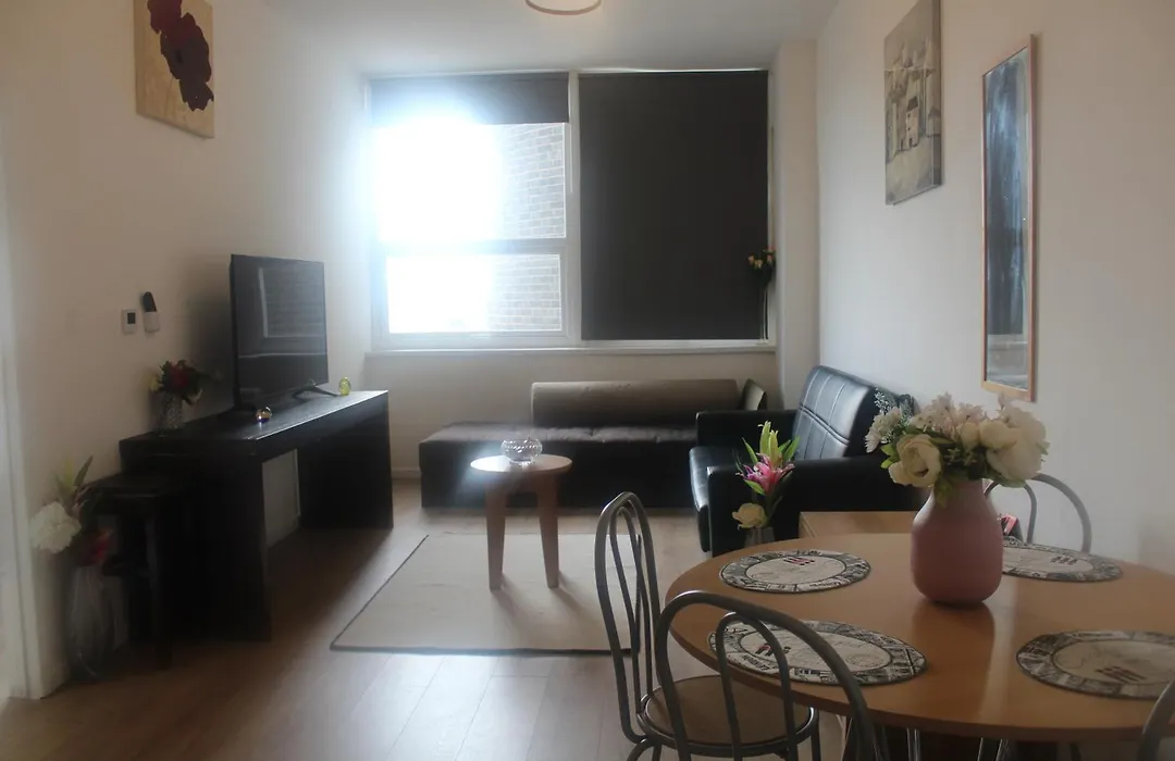 Flat 420 One Bedroom Apartment-1
