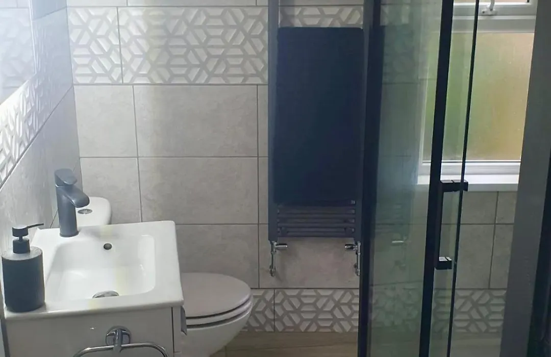 Deluxe 2-Bed Apartment, Birmingham-1