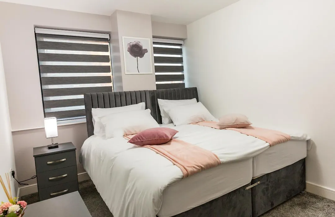 Sweet Stay, 2 Bed Luxury Apartment Close To Birmingham Central-1
