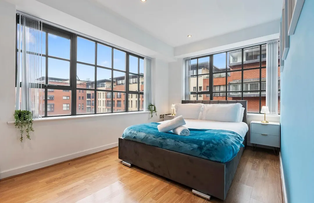 Birmingham City Centre 2Br Apartment & Free Netflix-1