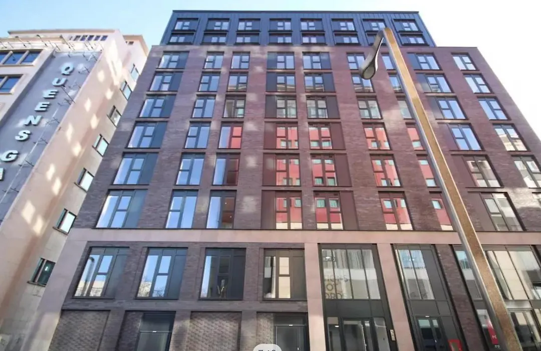 2 Bed Luxury City Centre Flat-1