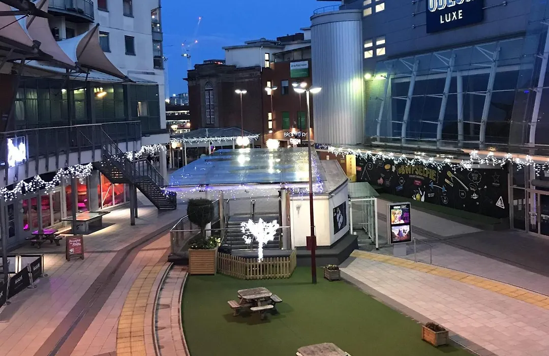 Cosy 1-Bed Hideaway - Birmingham City Centre-1