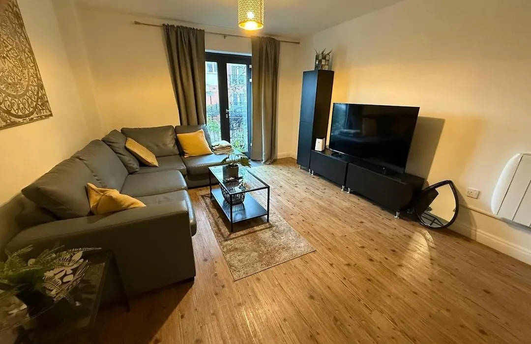 Stylish 2 Bedroom City Escape-1