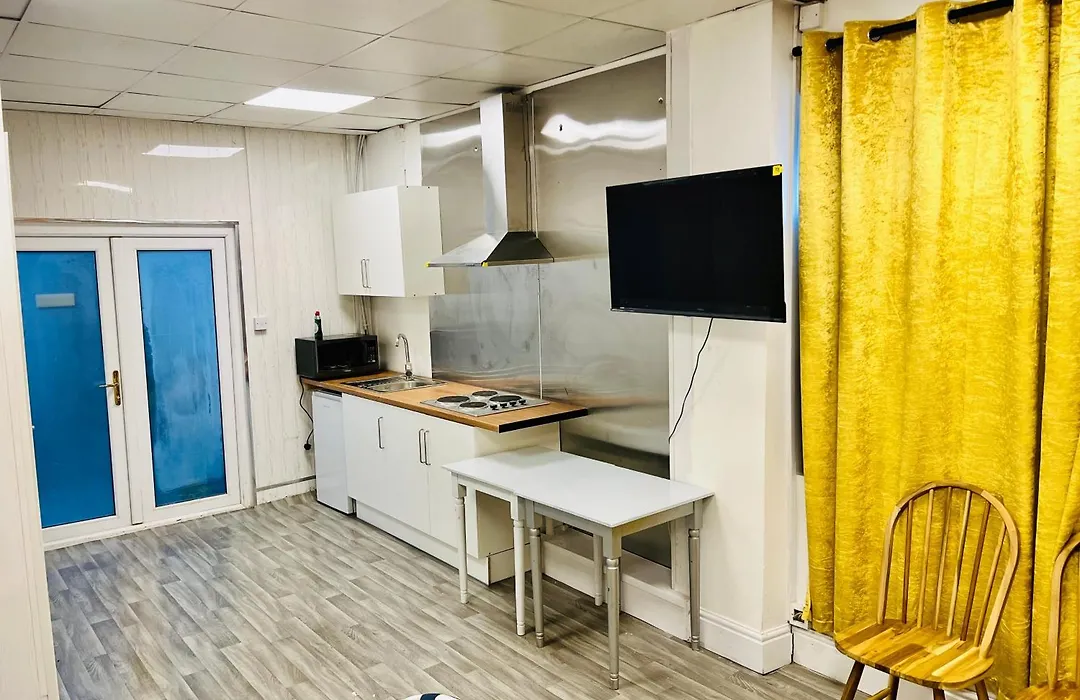 Birmingham City Centre Apartment Room Near China Town-1