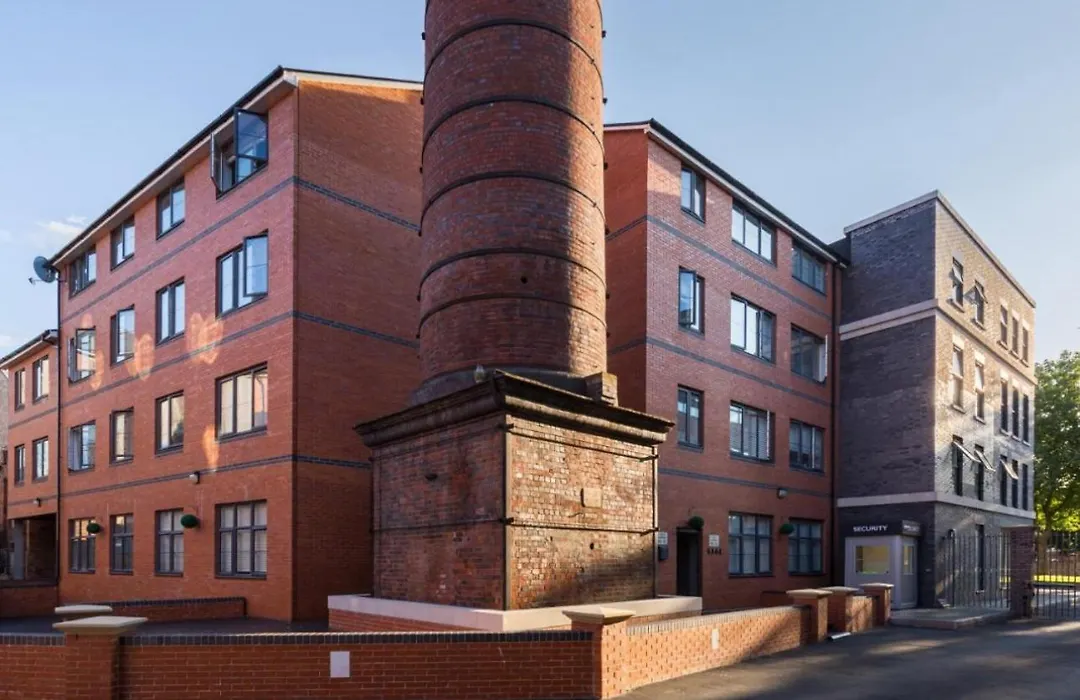 2 Beds Free Secure Car Or Van Park W Wifi-Netflix No Hidden Deposits-1