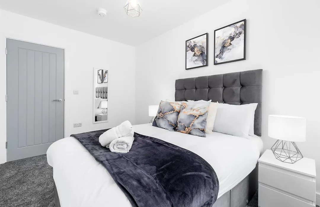 The Marson'S Collection - 2 Bedroom Apartment - Balcony - Secure Parking - 4Mc-1