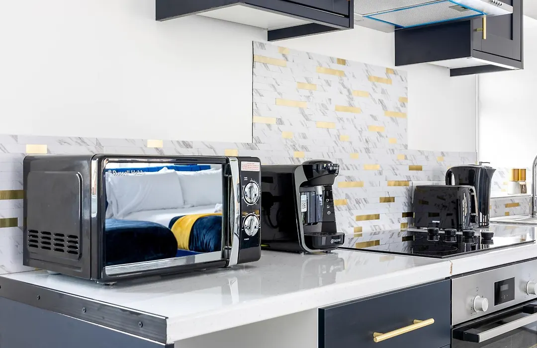 Jewellery Quarter Pent Apartment For A Family Of 6-1