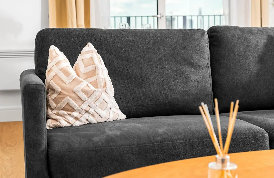 Luxury 2 Bedroom Apartment - 2 Bathrooms - Balcony - Fast Wifi 603Sw-1