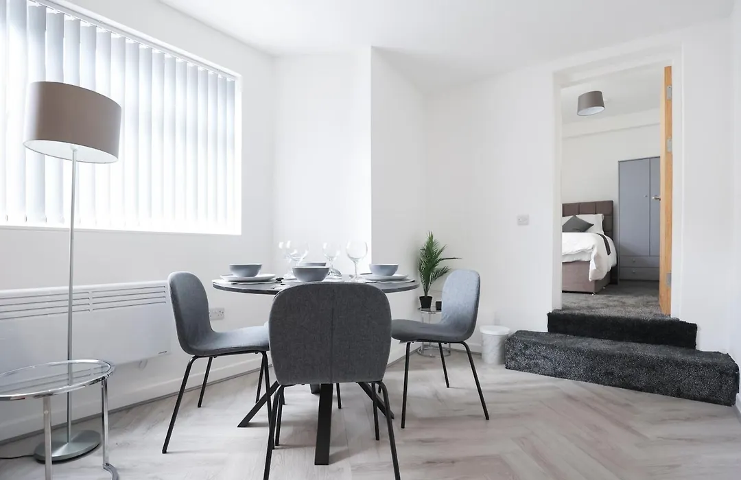 1Bed, 1 Bath - Jewellery Quarter-1