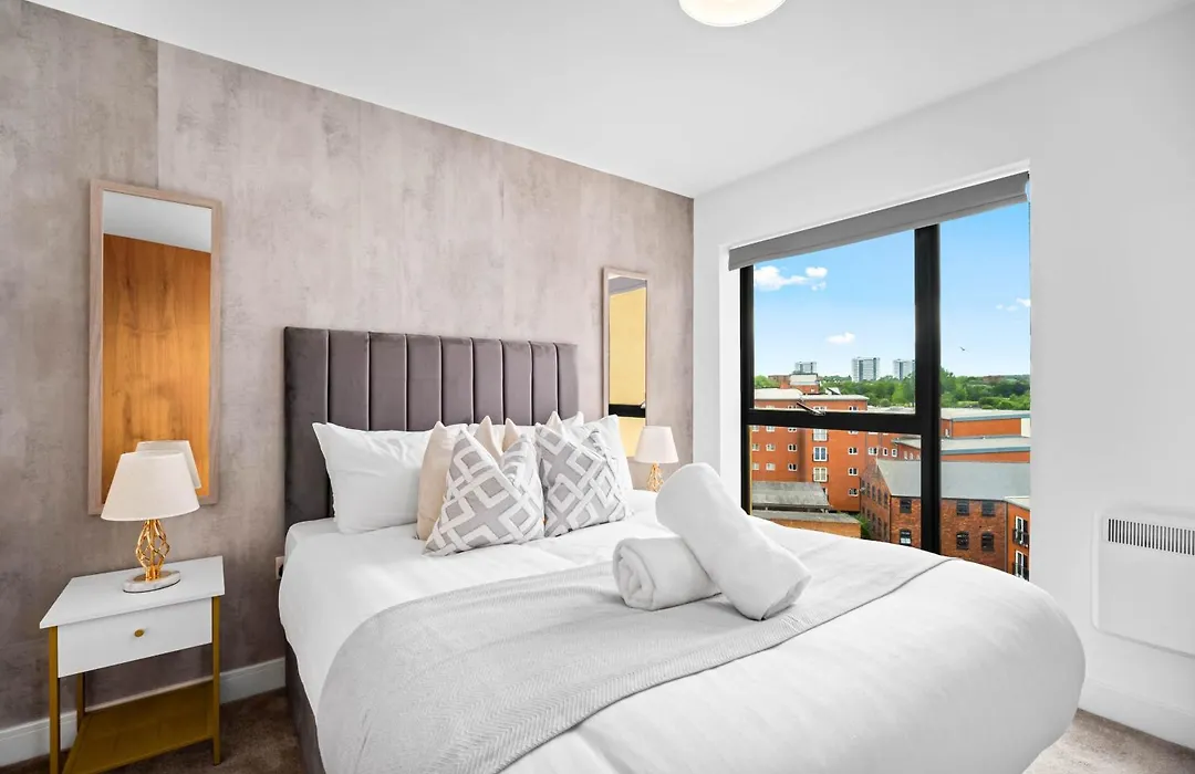 Stylish Apartment - City Centre - Jewellery Quarter - Smart Tv - Wifi 75R-1