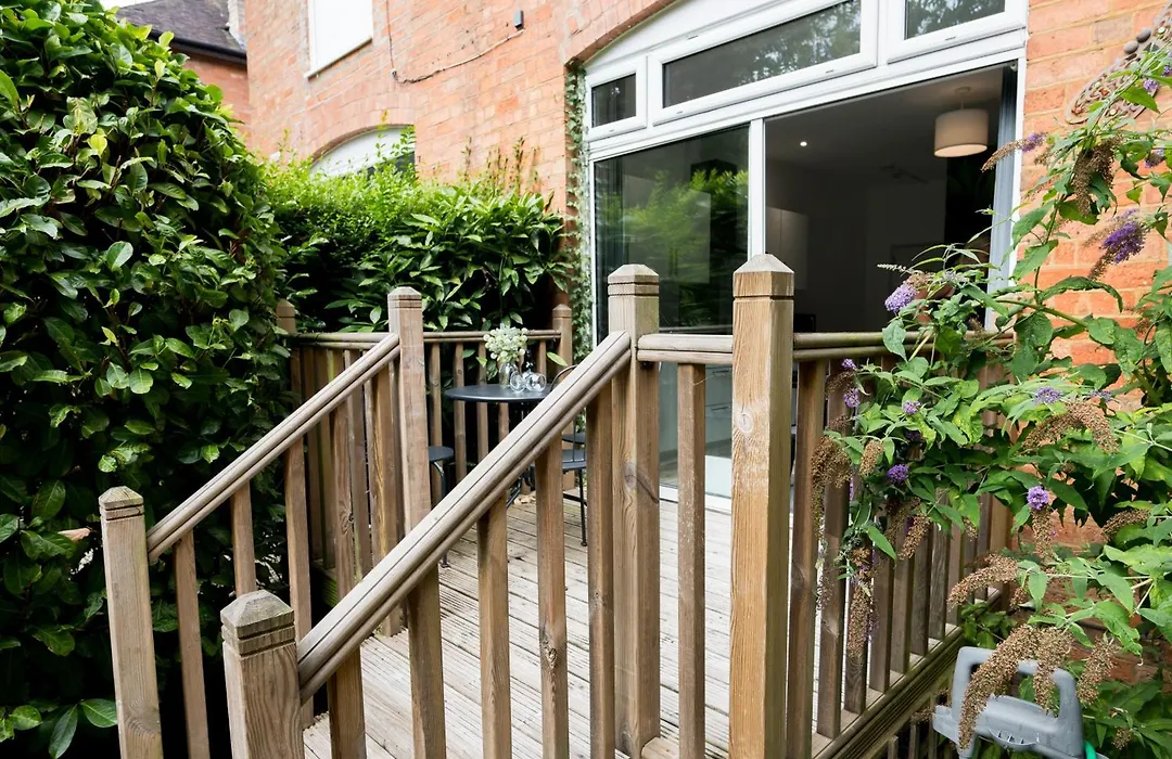 Ruby Delightful Suite Moseley Mews, Birmingham By Stae-Homes-1