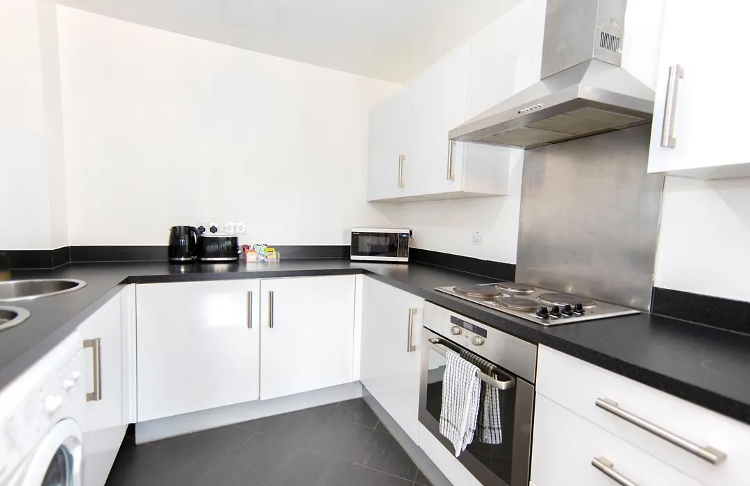 Birmingham City Centre Apartment With Balcony-1