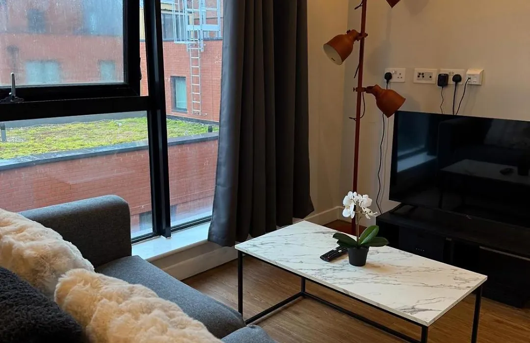 Stylish Hotel Like 1 Bed, Birmingham, Jewellery Quarter - Free Wi-Fi Available-1