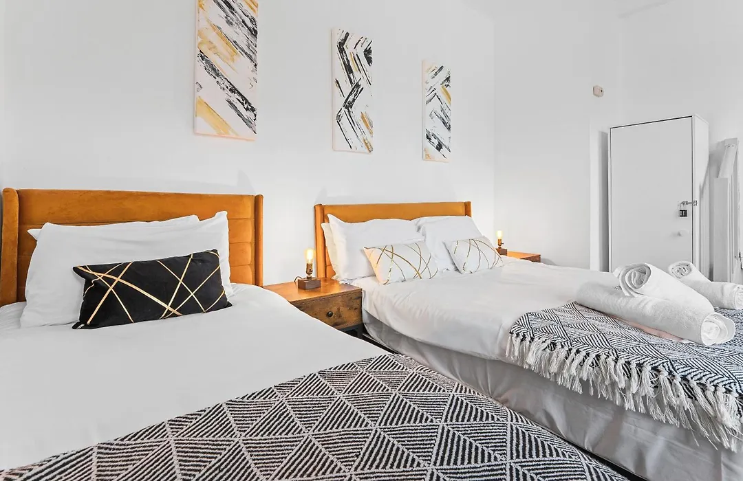 The Hallmark 3Br Apt Jq Birmingham, Parking & Wifi-1