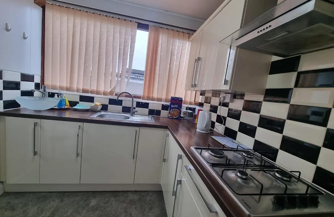 Comfy And Modern Private Room In Birmingham-1