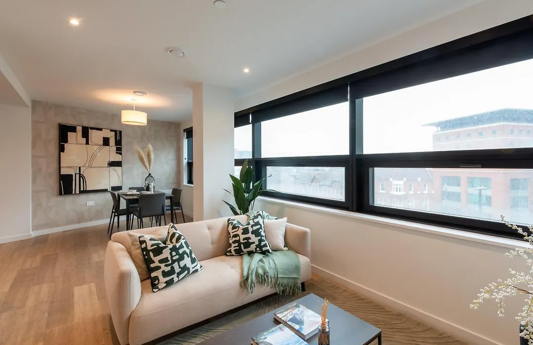 The Octagon By Your Perfect Stay Birmingham - Apart-Hotel Style - 24-Hour Reception & Gym-1