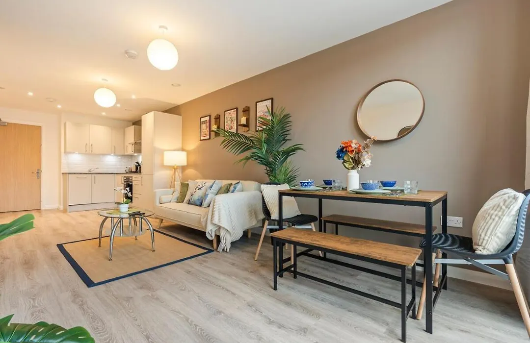 City Centre Birmingham 1-Bed With Wifi And Parking-1
