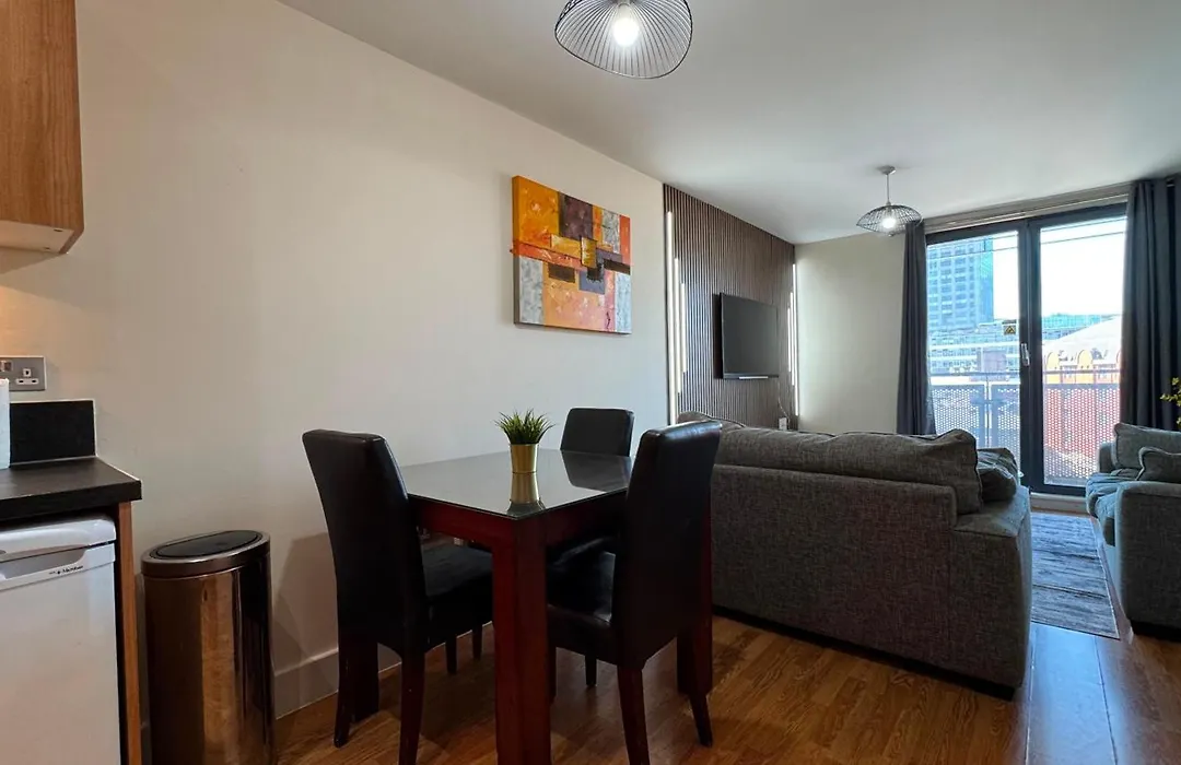 Stylish Arcadian Apartment - Private Parking - Balcony 49Arc-1