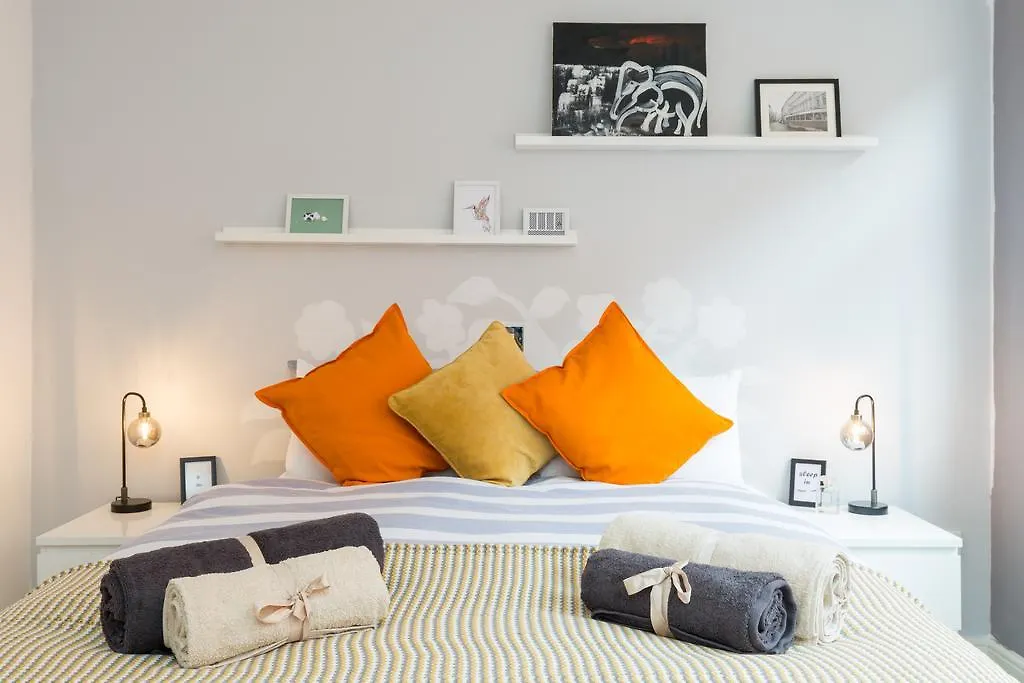 Modern Loft Grand Central-1