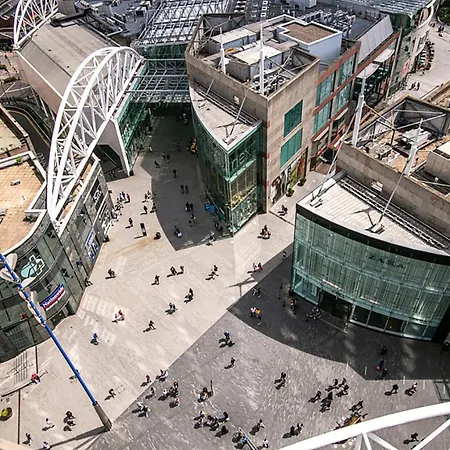 Rotunda City View Apartments Bullring Birmingham City Centre-3