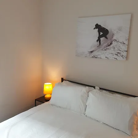 Birmingham Emerald, 2 Bedroom Apartment-2