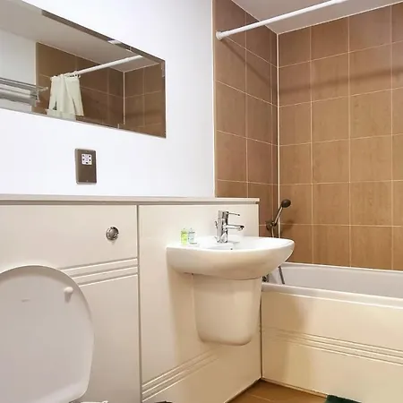 Staybrum Acadian City Centre Apartments Birmingham Chinatown-3
