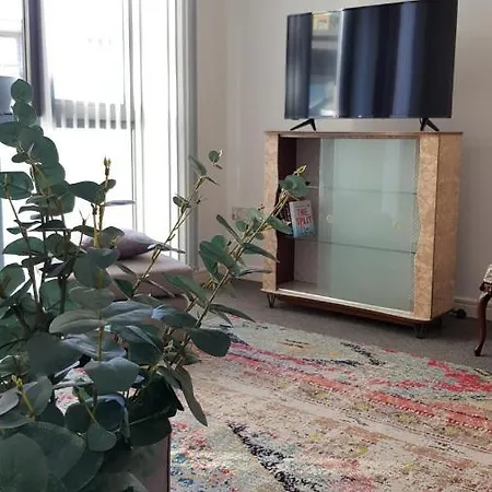 City Centre 1 Bed Apartment With Free On Site Parking With Cctv By Lets Relocations-3