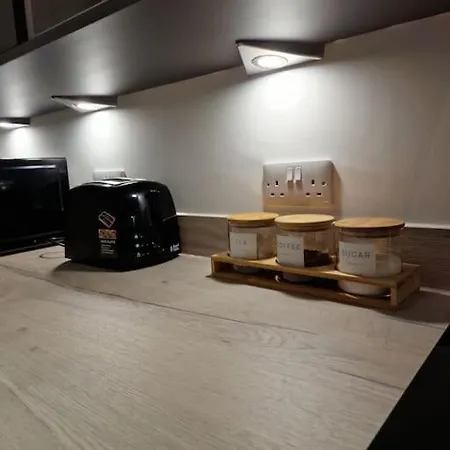 Modern-New Build Apartment In Birmingham-3