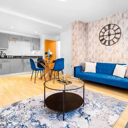 Cosy Birmingham City Centre Apartment-2
