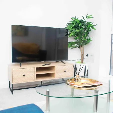 Exoticstay Apartments: Luxe City Centre Smart Suite-2
