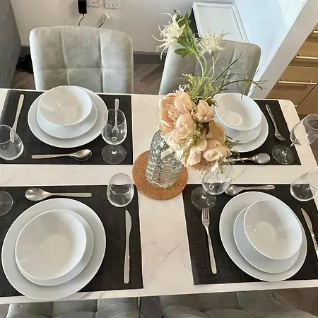 Luxury 02 Academy City Centre 2 Bed Apartment Mailbox Bullring Leisure & Families-3